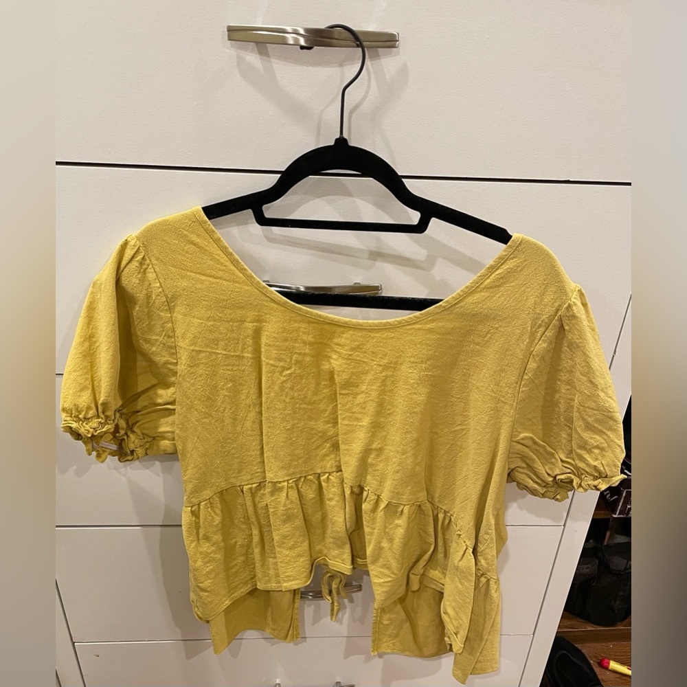 XL Shein Back Tie Cropped Top